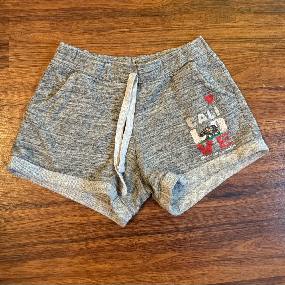Girls size 10 grey shorts good used condition